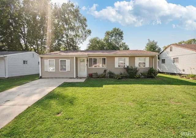 Photo 1 of Manufactured home for sale at 513 Briar Ct, Kokomo, IN 46901 | MLS# 202636351 | Listing updated on 2026-09-03