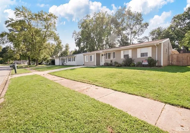 Photo 2 of Manufactured home for sale at 513 Briar Ct, Kokomo, IN 46901 | MLS# 202636351 | Listing updated on 2026-09-03