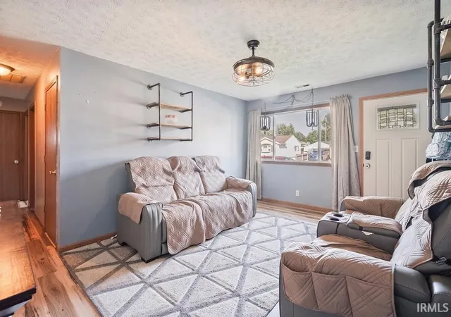 Photo 4 of Manufactured home for sale at 513 Briar Ct, Kokomo, IN 46901 | MLS# 202636351 | Listing updated on 2026-09-03