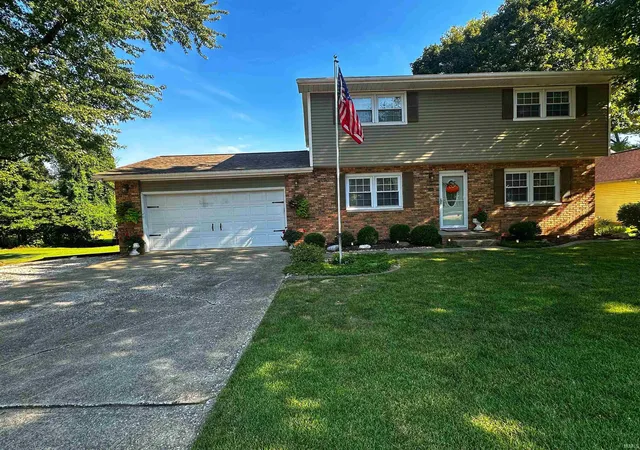 Photo 1 of Sale Pending at 504 E Highland Ave, Washington, IN 47501 | MLS# 202636353 | Listing updated on 2026-09-09