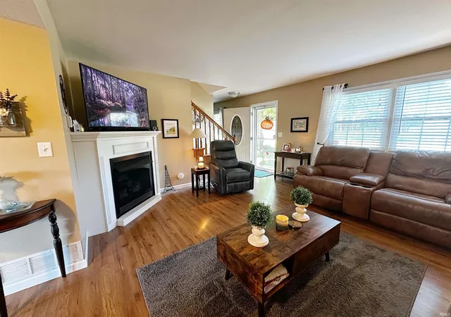 Photo 4 of Sale Pending at 504 E Highland Ave, Washington, IN 47501 | MLS# 202636353 | Listing updated on 2026-09-09