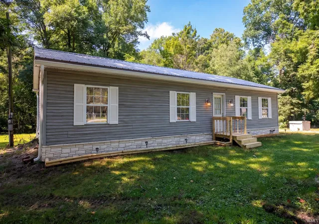 Photo 2 of Manufactured home for sale at 3303 Blackford Dr, Tippecanoe, IN 46570 | MLS# 202636354 | Listing updated on 2026-09-22