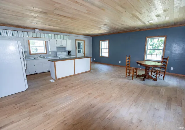 Photo 3 of Manufactured home for sale at 3303 Blackford Dr, Tippecanoe, IN 46570 | MLS# 202636354 | Listing updated on 2026-09-22