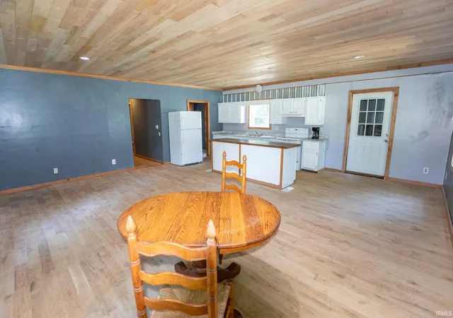Photo 4 of Manufactured home for sale at 3303 Blackford Dr, Tippecanoe, IN 46570 | MLS# 202636354 | Listing updated on 2026-09-22
