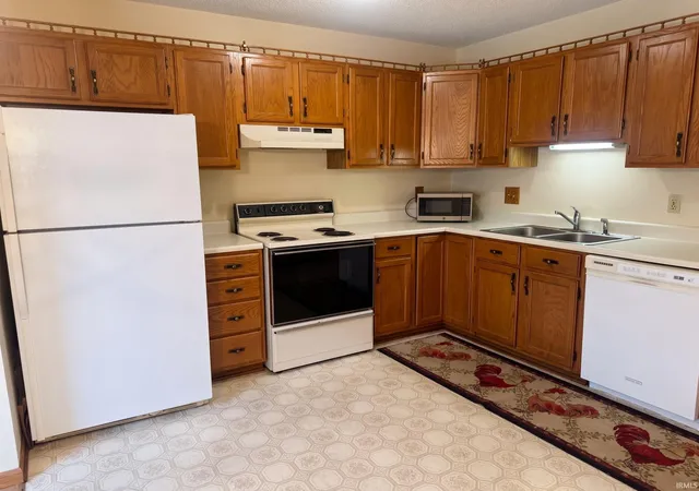 Photo 3 of Manufactured home for sale at 2919 Squire Ln, Evansville, IN 47715 | MLS# 202636362 | Listing updated on 2026-09-14