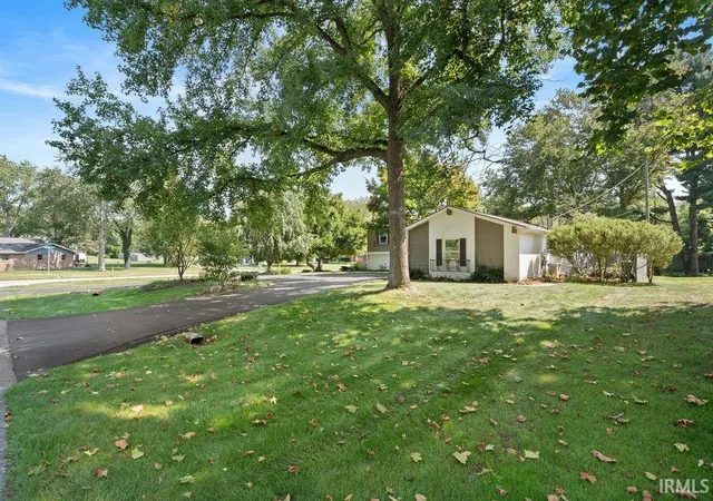 Photo 2 of Manufactured home for sale at 6401 Windwood Dr, Kokomo, IN 46901 | MLS# 202636364 | Listing updated on 2026-09-03