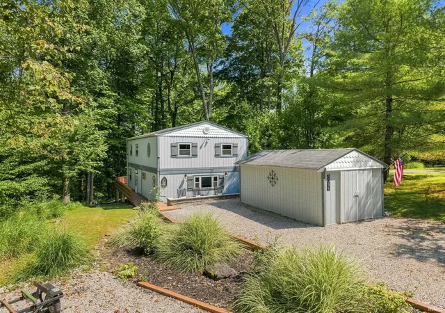 Photo 3 of Manufactured home for sale at 8031 Ctr Lake Rd, Nineveh, IN 46164 | MLS# 202636367 | Listing updated on 2026-09-14