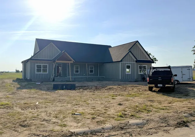 Manufactured home for sale at 7 Fennec Ln, Crawfordsville, IN 47933 | MLS# 202636369