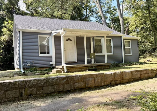Photo 2 of Manufactured home for sale at 808 W Ralston Dr, Bloomington, IN 47403 | MLS# 202636370 | Listing updated on 2026-09-07