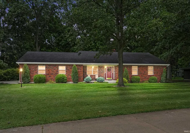 Photo 1 of Manufactured home for sale at 301 Oakwood Dr, Albion, IN 46701 | MLS# 202636372 | Listing updated on 2026-09-20