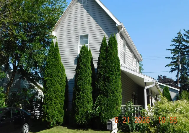 Photo 2 of Sale Pending at 120 E 13th Street, Muncie, IN 47302 | MLS# 202636382 | Listing updated on 2026-09-11