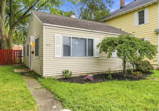 Photo 2 of Manufactured home for sale at 1514 3rd Street, Fort Wayne, IN 46808 | MLS# 202636388 | Listing updated on 2026-09-11