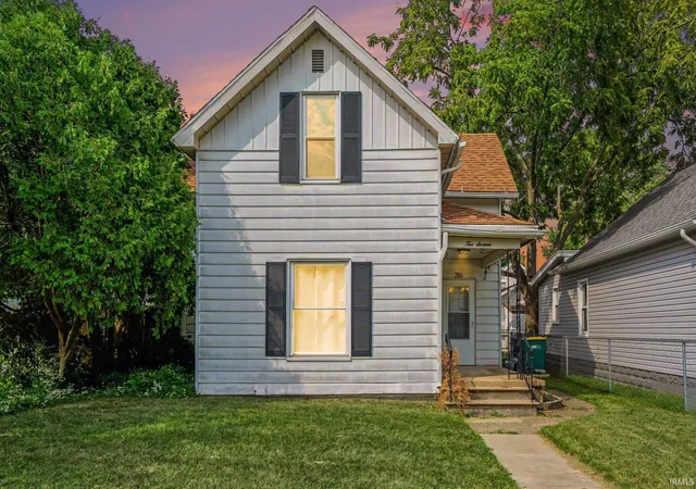 Manufactured home for sale at 216 W Broadway St, Mishawaka, IN 46545 | MLS# 202636390