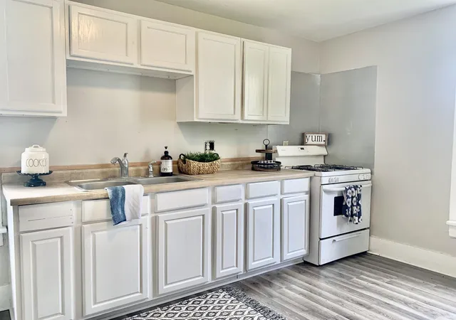 Photo 4 of Manufactured home for sale at 1007 Mason St, Elkhart, IN 46516 | MLS# 202636399 | Listing updated on 2026-09-04