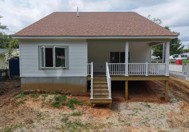 Photo 4 of Manufactured home for sale at 1829 S Maxwell St, Bloomington, IN 47401 | MLS# 202636405 | Listing updated on 2026-09-09