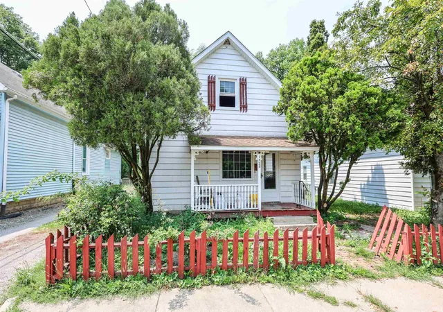 Photo 1 of Sale Pending at 1729 Meridian St, Fort Wayne, IN 46808 | MLS# 202636407 | Listing updated on 2026-09-17