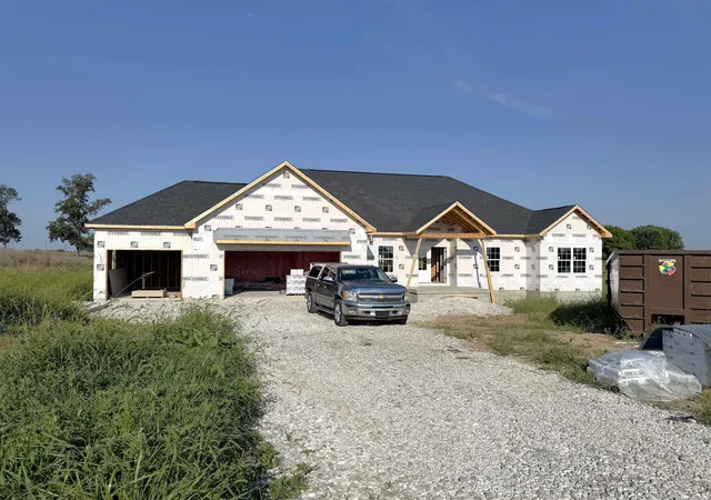 Manufactured home for sale at 13 Corsac Ct, Crawfordsville, IN 47933 | MLS# 202636411