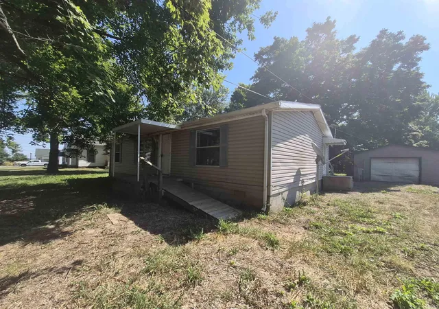 Photo 2 of Manufactured home for sale at 112 N Pond St, Freelandville, IN 47535 | MLS# 202636415 | Listing updated on 2026-09-04
