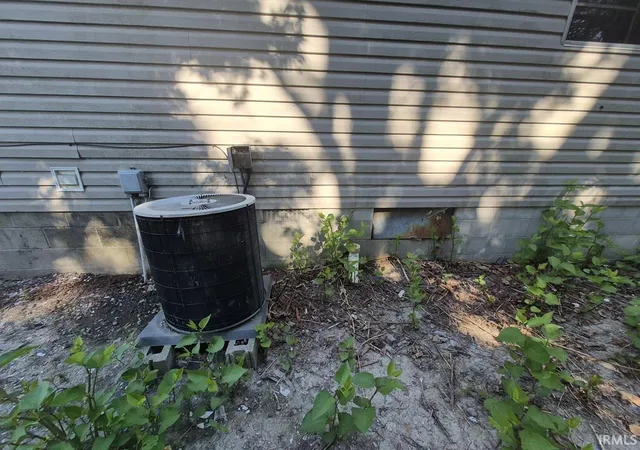 Photo 4 of Manufactured home for sale at 112 N Pond St, Freelandville, IN 47535 | MLS# 202636415 | Listing updated on 2026-09-04