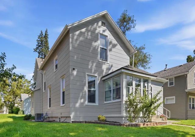 Photo 2 of Manufactured home for sale at 336 W Creighton Ave, Fort Wayne, IN 46807 | MLS# 202636422 | Listing updated on 2026-09-03