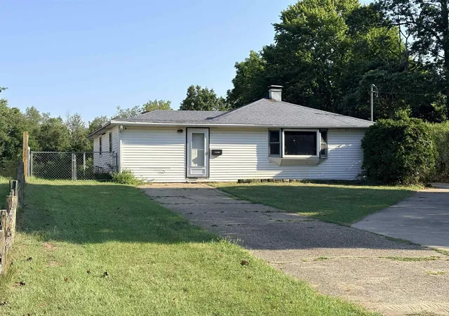 Manufactured home for sale at 13385 Pokagon St, Mishawaka, IN 46545 | MLS# 202636428