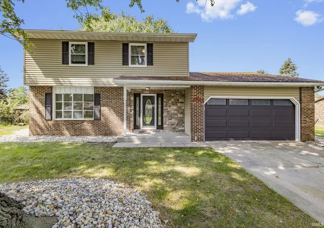 Manufactured home for sale at 51723 E Gatehouse Dr, South Bend, IN 46637 | MLS# 202636431 | Listing updated on 2026-09-04