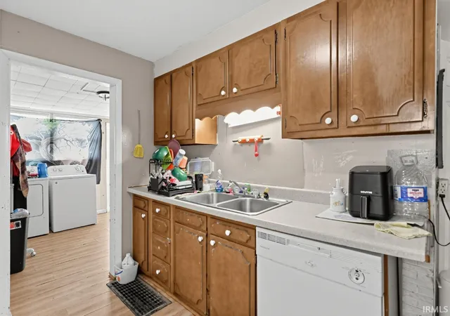 Photo 2 of Manufactured home for sale at 523 W Franklin St, Winchester, IN 47394 | MLS# 202636433 | Listing updated on 2026-09-06