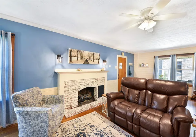 Photo 4 of Manufactured home for sale at 353 Harvard Ter, Frankfort, IN 46041 | MLS# 202636448 | Listing updated on 2026-09-04