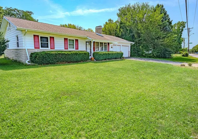 Photo 2 of Manufactured home for sale at 109 W Navajo St, West Lafayette, IN 47906 | MLS# 202636467 | Listing updated on 2026-09-10
