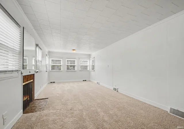 Photo 2 of Sale Pending at 363 S Sunnyside Ave, South Bend, IN 46615 | MLS# 202636473 | Listing updated on 2026-09-09