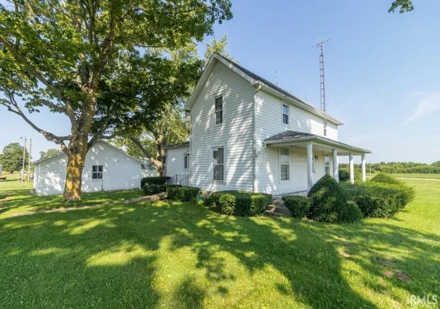 Photo 3 of Manufactured home for sale at 2501 S County Rd 350 E, New Castle, IN 47362 | MLS# 202636482 | Listing updated on 2026-09-09