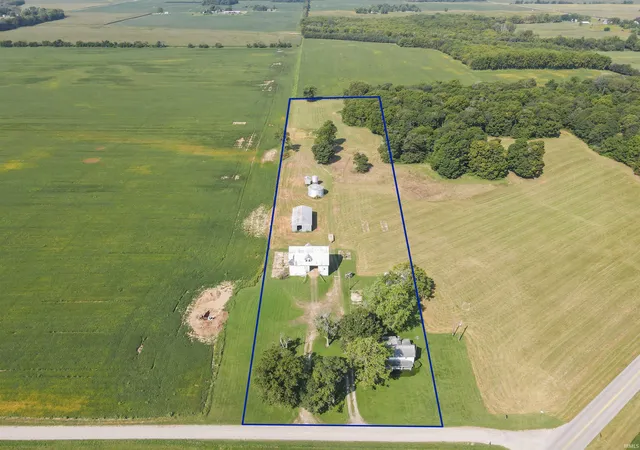 Photo 3 of Manufactured home for sale at 2501 S County Rd 350 E, New Castle, IN 47362 | MLS# 202636482 | Listing updated on 2026-09-09