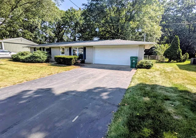 Photo 2 of Sale Pending at 53634 Kennedy Dr, Granger, IN 46530 | MLS# 202636499 | Listing updated on 2026-09-05