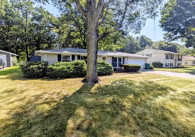 Photo 3 of Sale Pending at 53634 Kennedy Dr, Granger, IN 46530 | MLS# 202636499 | Listing updated on 2026-09-05