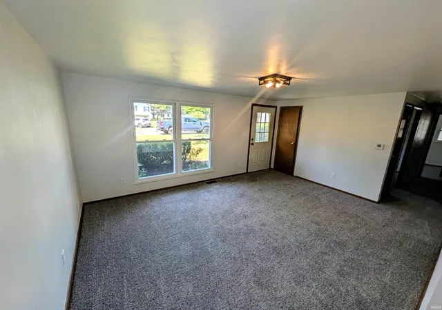 Photo 4 of Sale Pending at 53634 Kennedy Dr, Granger, IN 46530 | MLS# 202636499 | Listing updated on 2026-09-05