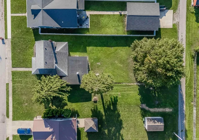 Photo 3 of Manufactured home for sale at 806 E 5th Street, Auburn, IN 46706 | MLS# 202636508 | Listing updated on 2026-09-06