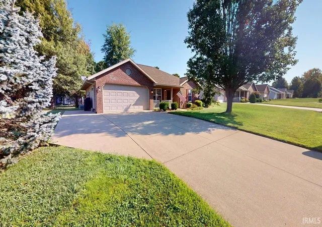 Photo 2 of Sale Pending at 770 Overbrook Dr, Jasper, IN 47546 | MLS# 202636525 | Listing updated on 2026-09-07