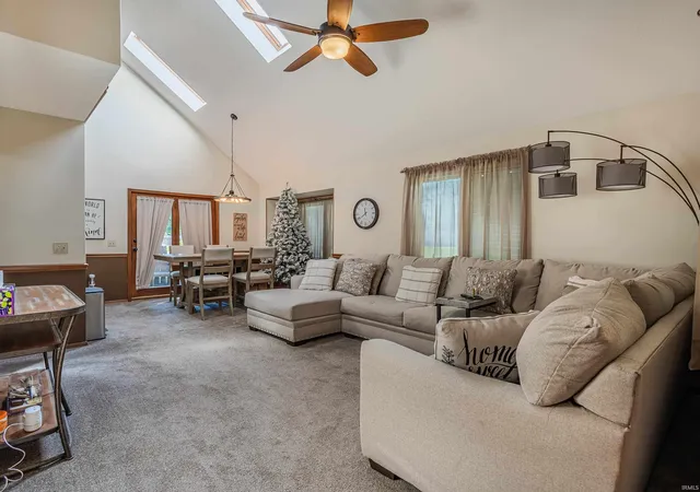 Photo 3 of Manufactured home for sale at 900 Ontario Ln, Auburn, IN 46706 | MLS# 202636535 | Listing updated on 2026-09-18