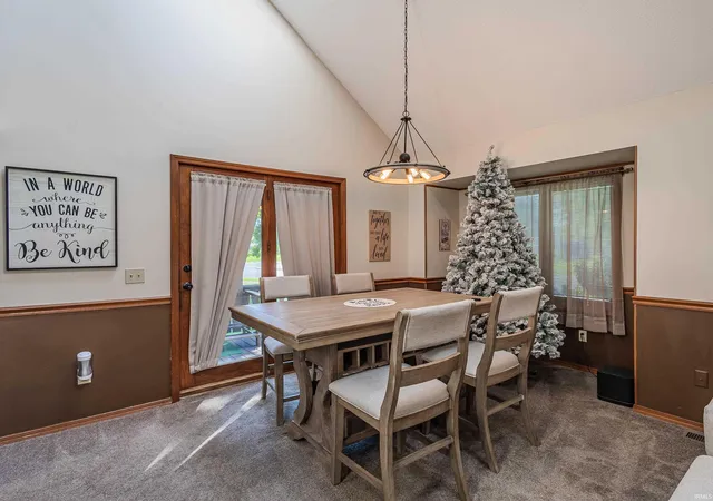 Photo 3 of Manufactured home for sale at 900 Ontario Ln, Auburn, IN 46706 | MLS# 202636535 | Listing updated on 2026-09-18