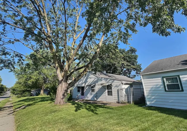 Photo 3 of Manufactured home for sale at 3505 New Hvn Ave, Fort Wayne, IN 46803 | MLS# 202636536 | Listing updated on 2026-09-09