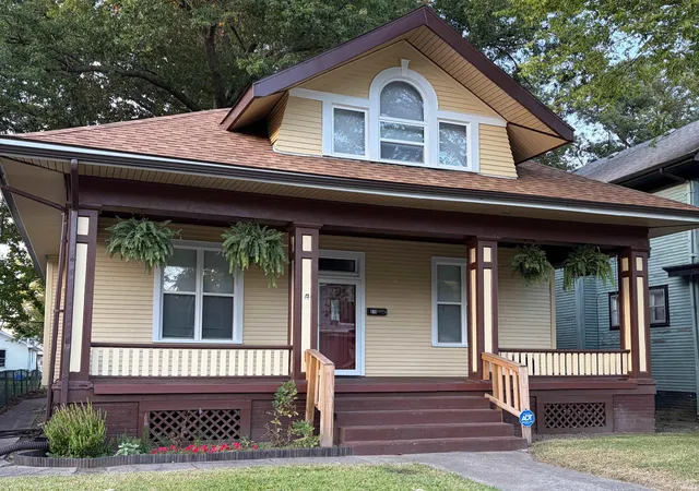 Photo 2 of Manufactured home for sale at 810 E Gum St, Evansville, IN 47713 | MLS# 202636540 | Listing updated on 2026-09-16
