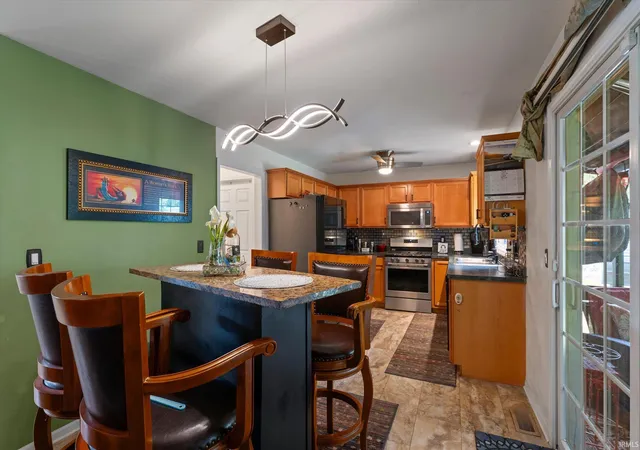 Photo 3 of Manufactured home for sale at 52860 Hollow Trl, South Bend, IN 46628 | MLS# 202636542 | Listing updated on 2026-09-16