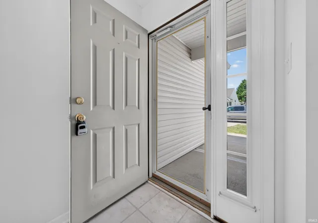 Photo 4 of Condo for sale at 2806 Bridgestone Cir, Kokomo, IN 46902 | MLS# 202636543 | Listing updated on 2026-09-07