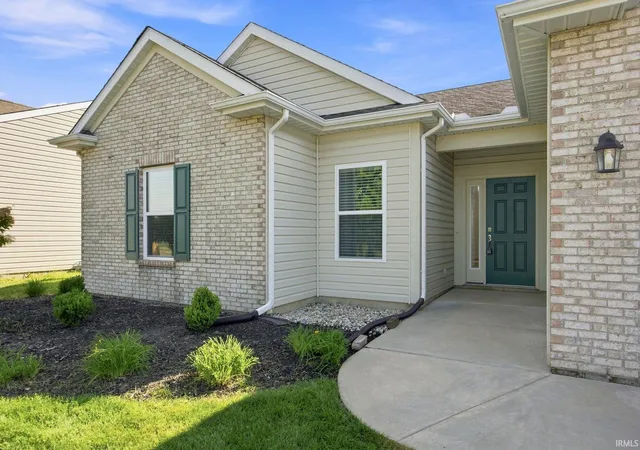 Photo 2 of Manufactured home for sale at 2135 Cushing Dr, West Lafayette, IN 47906 | MLS# 202636554 | Listing updated on 2026-09-19