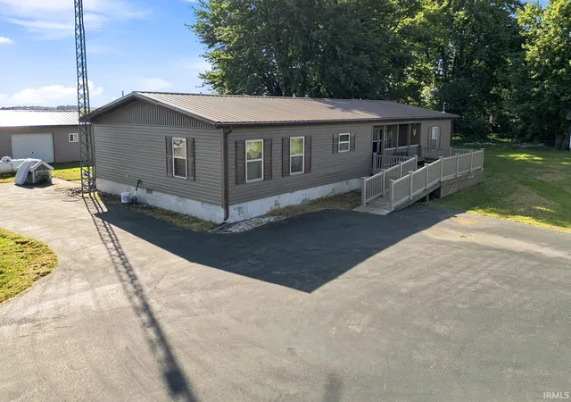Photo 2 of Manufactured home for sale at 1441 N State Rd 29, Flora, IN 46929 | MLS# 202636555 | Listing updated on 2026-09-09