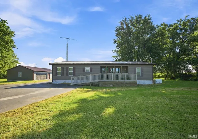 Photo 3 of Manufactured home for sale at 1441 N State Rd 29, Flora, IN 46929 | MLS# 202636555 | Listing updated on 2026-09-09