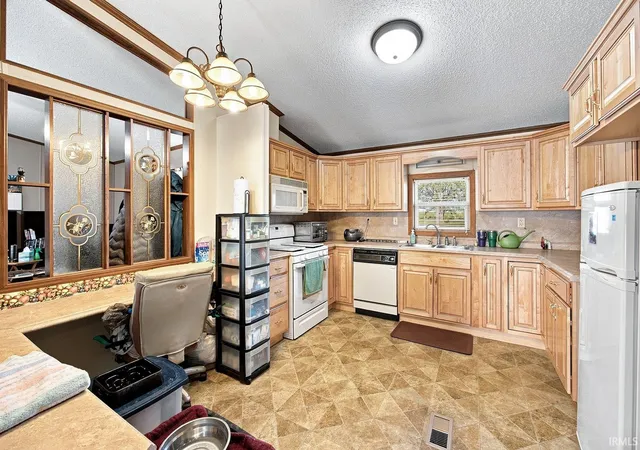 Photo 4 of Manufactured home for sale at 1441 N State Rd 29, Flora, IN 46929 | MLS# 202636555 | Listing updated on 2026-09-09