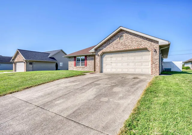 Photo 2 of Sale Pending at 3765 Leawood Dr, Jasper, IN 47546 | MLS# 202636561 | Listing updated on 2026-09-08