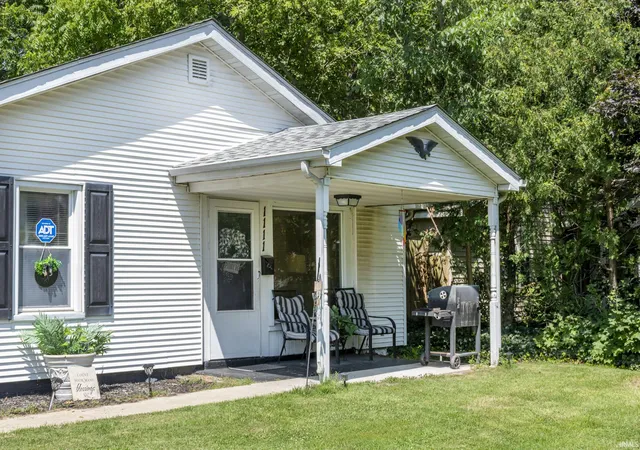 Manufactured home for sale at 1111 Kinyon St, South Bend, IN 46616 | MLS# 202636566 | Listing updated on 2026-09-08