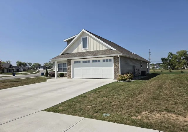 Photo 2 of Condo for sale at 2009 Linchel Ct, Angola, IN 46703 | MLS# 202636571 | Listing updated on 2026-09-17